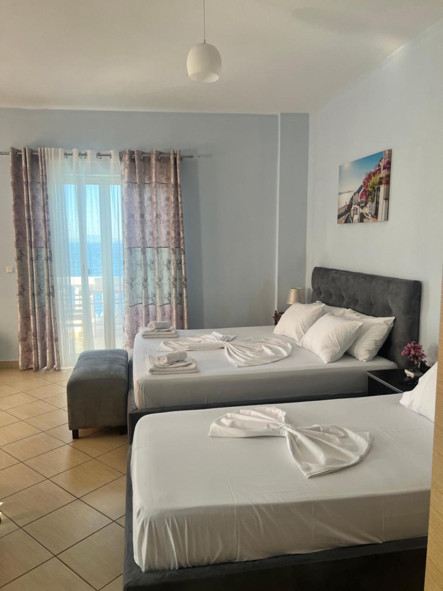 Rock Star-Pllakat Bed & Breakfast Sarande Exterior photo