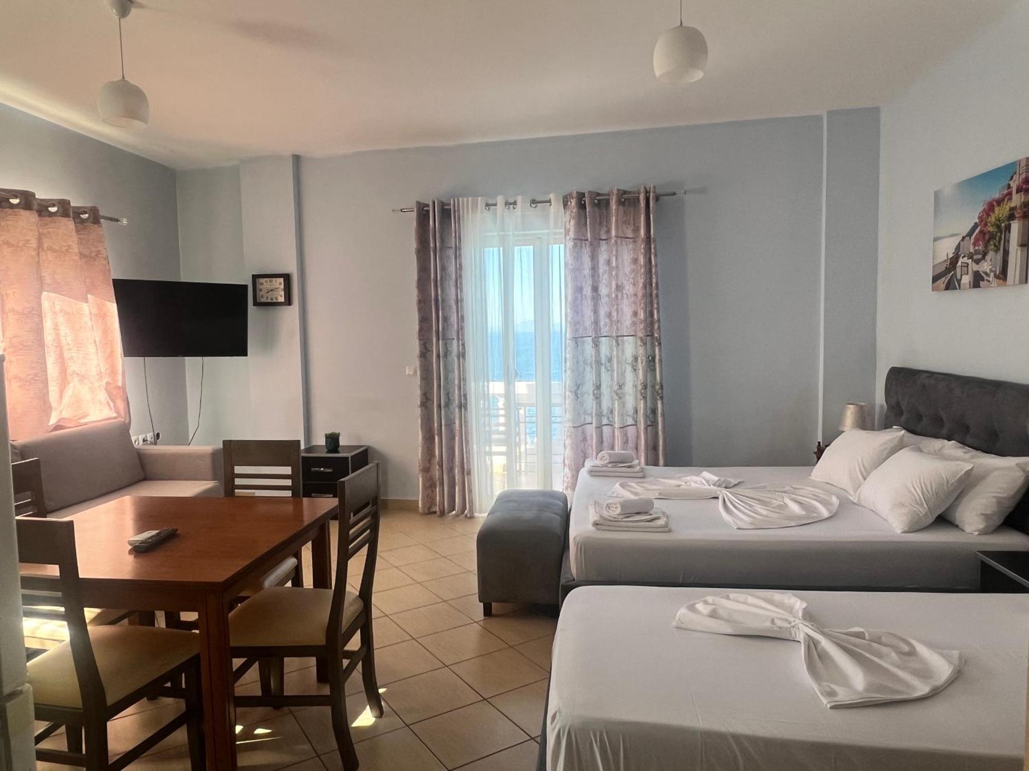 Rock Star-Pllakat Bed & Breakfast Sarande Exterior photo